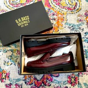 Womens BRAND NEW GH BASS loafers. Never been worn